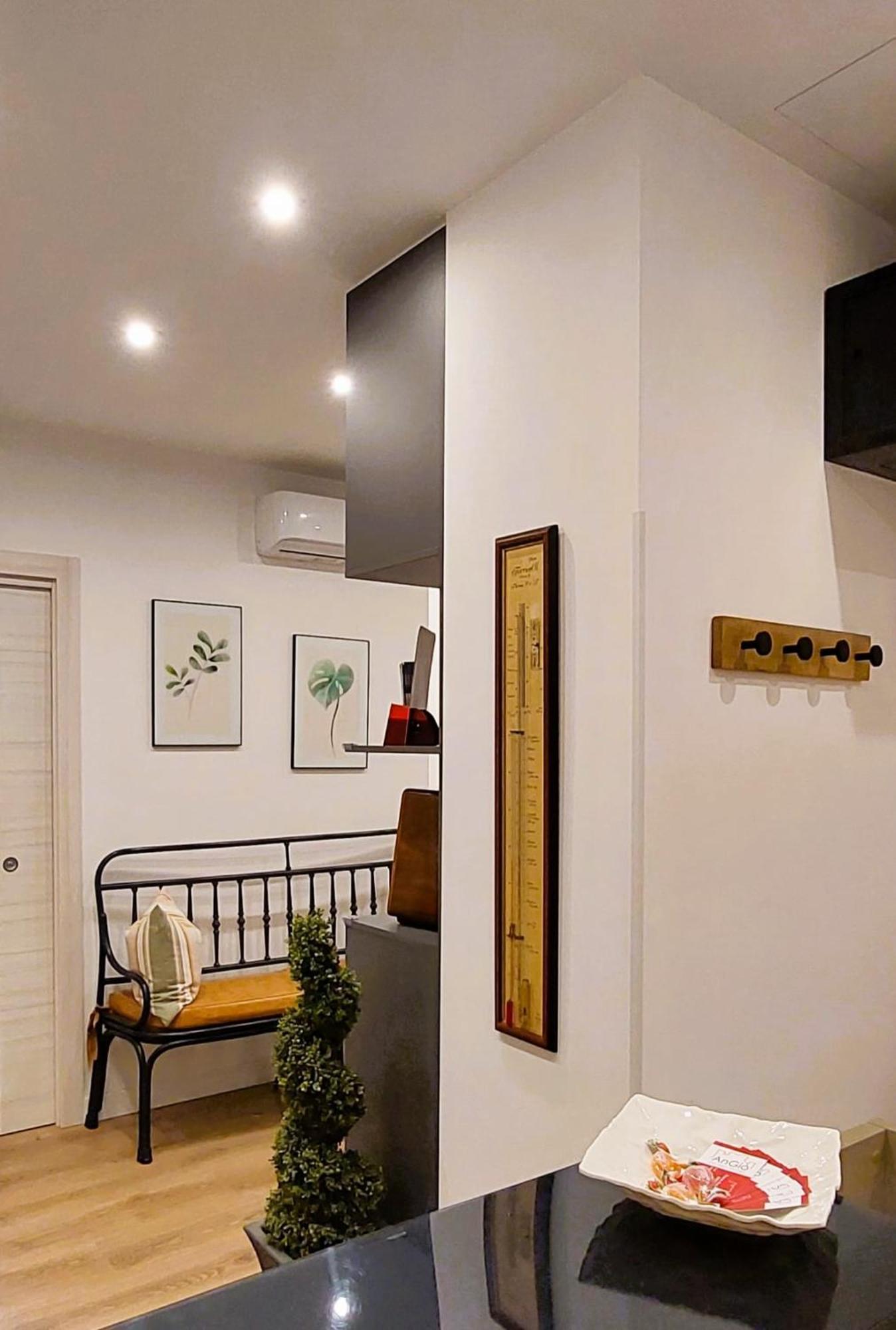 Angio Holiday Rooms 나폴리 외부 사진