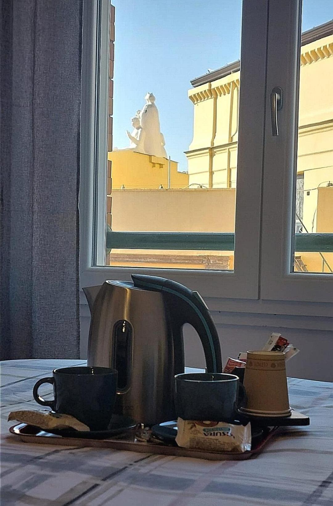 Angio Holiday Rooms 나폴리 외부 사진