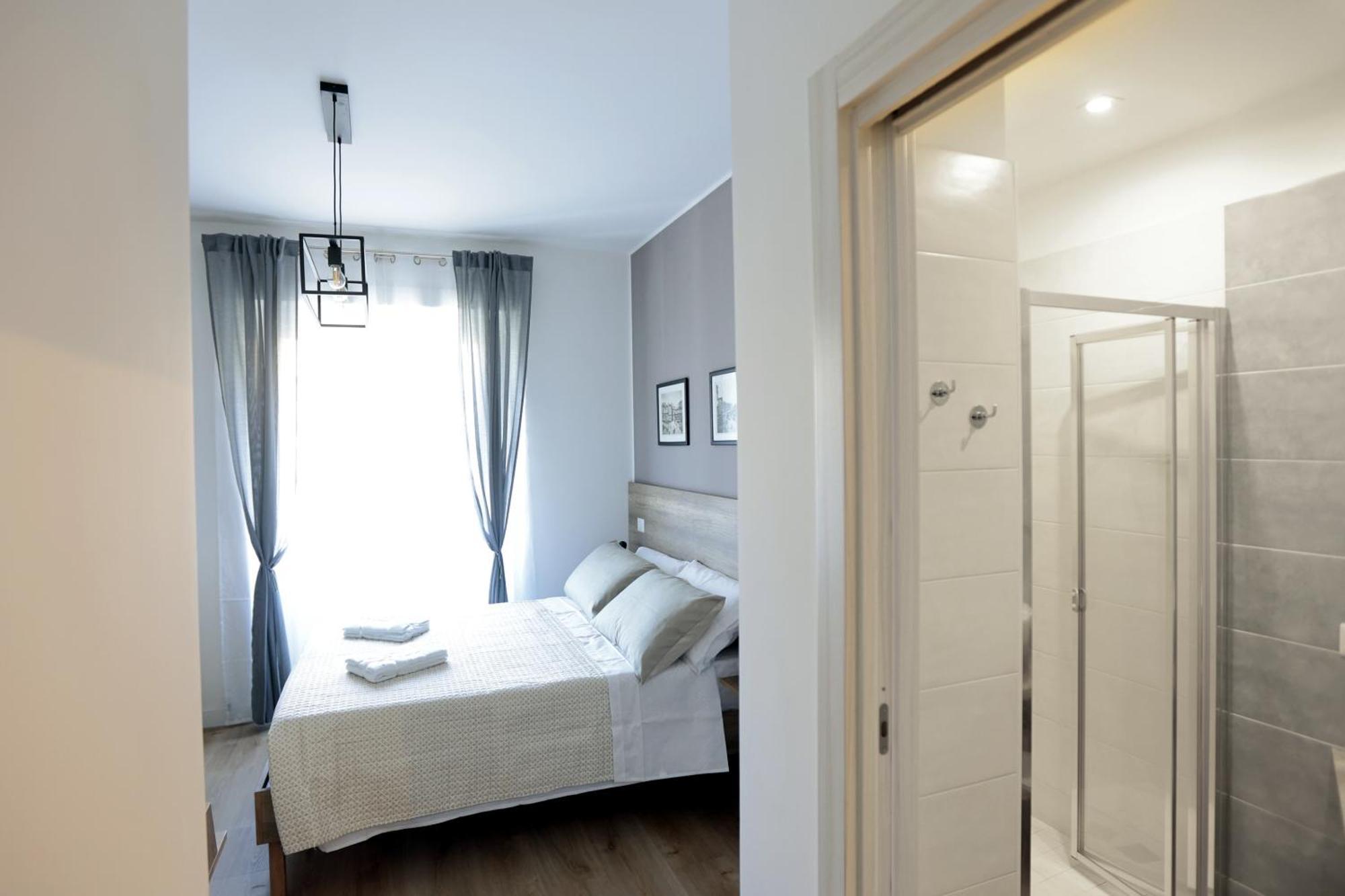 Angio Holiday Rooms 나폴리 외부 사진